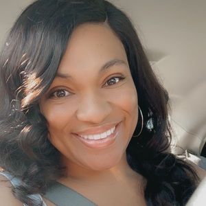 Meet your Posher, Taylor rae